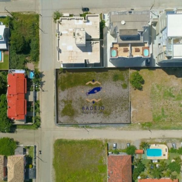  Apartamento na Praia de Canto Grande