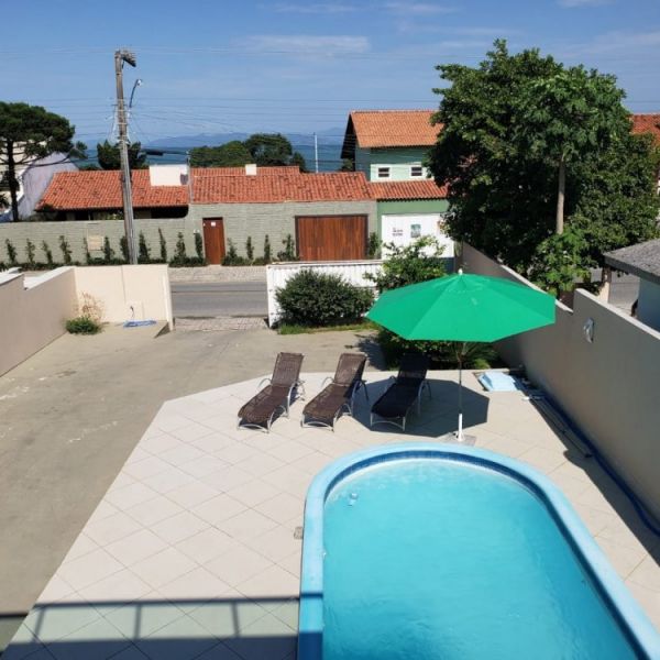 Sobrado Avenida principal do Canto Grande 3 dormit