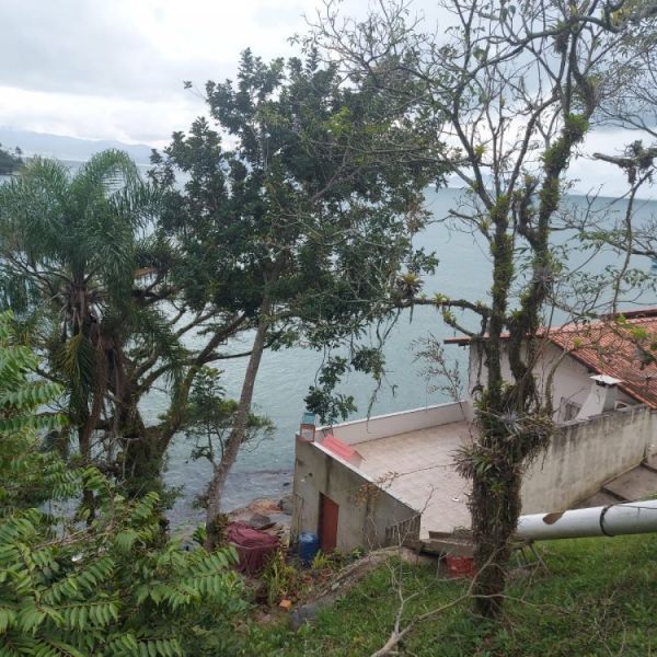 TERRENO FRENTE MAR EM ARAA PORTO BELO 