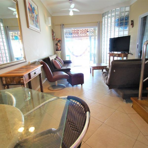 Sobrado 5 dormitrios Beira Mar 3 vagas