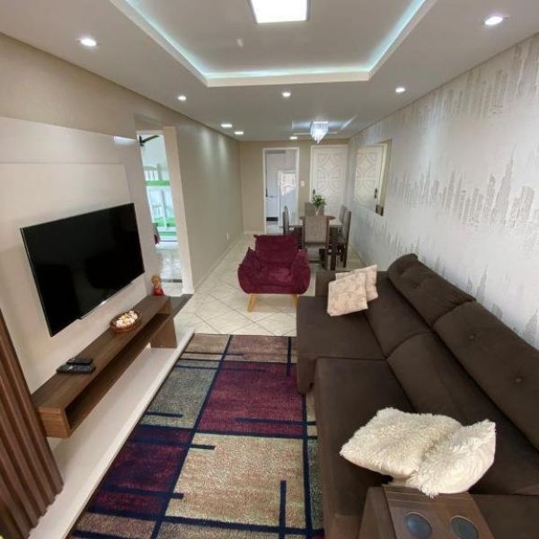 APARTAMENTO 2 DORM. AV. DE BOMBAS