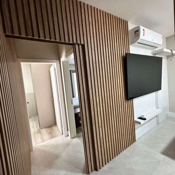 APARTAMENTO MEIA PRAIA 3 DORM. 2 VAGAS