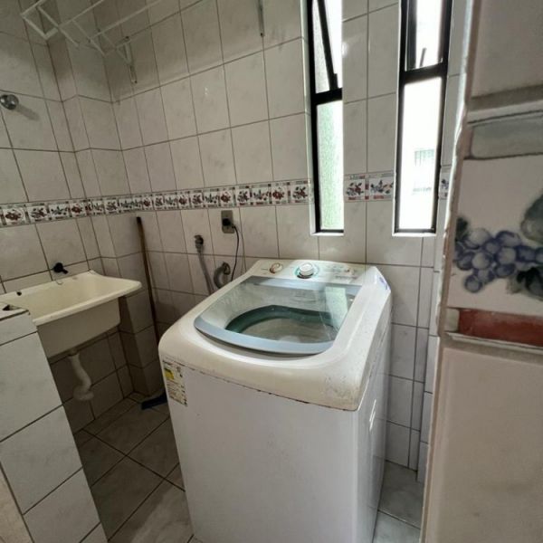 Apartamento em Bombas 3 dormitrios 1 vaga 