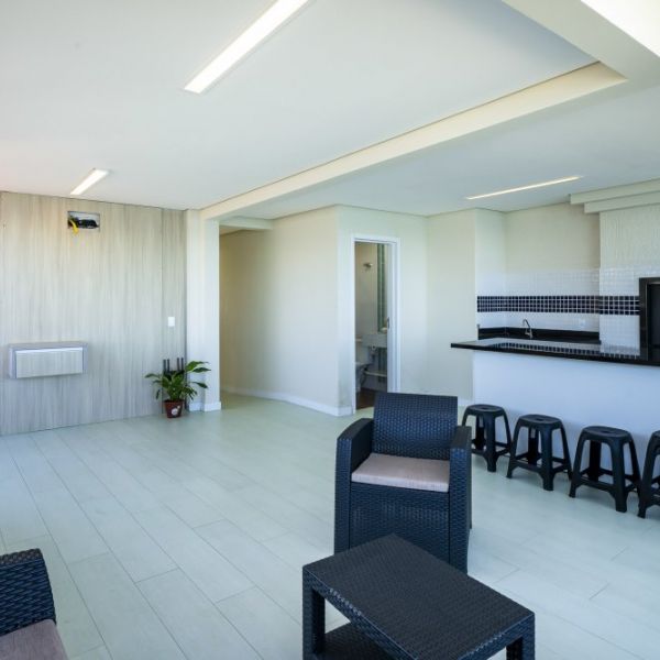 Cobertura Triplex 4 dormitrios em Zimbros 5 vagas