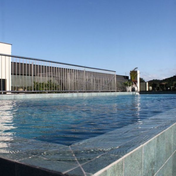 FLAT NO CENTRO DE BOMBINHAS 1 VAGA DE GARAGEM