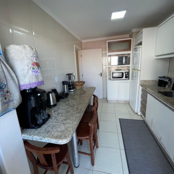 APARTAMENTO AVENIDA DE BOMBAS 2 DORM 1 VAGA DE GAR