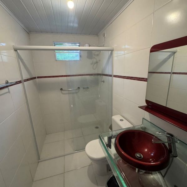 CASA NO ZIMBROS 4 DORMITRIOS 3 VAGAS DE CARROS