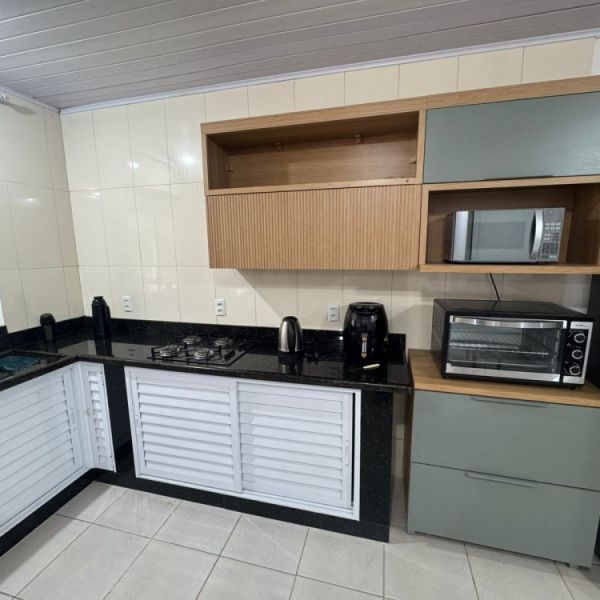 CASA NO ZIMBROS 4 DORMITRIOS 3 VAGAS DE CARROS