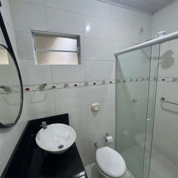 CASA NO ZIMBROS 4 DORMITRIOS 3 VAGAS DE CARROS