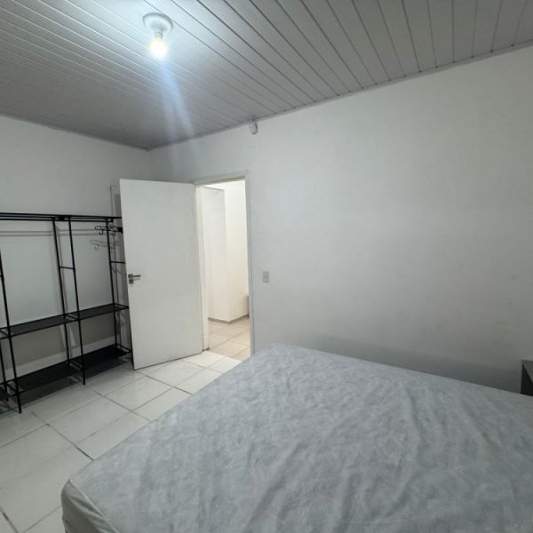 CASA NO ZIMBROS 4 DORMITRIOS 3 VAGAS DE CARROS