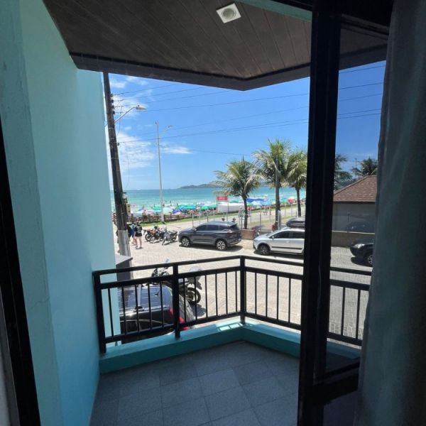 APARTAMENTO EM BOMBAS 2 DORMITRIOS 1 VADA DE CARR