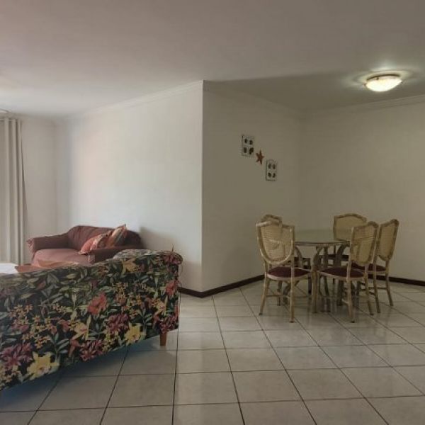 Apartamento Edifcio Paradise localizao, Bombas