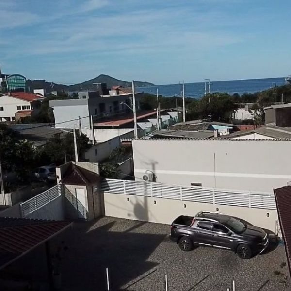 Linda casa no Canto Grande 