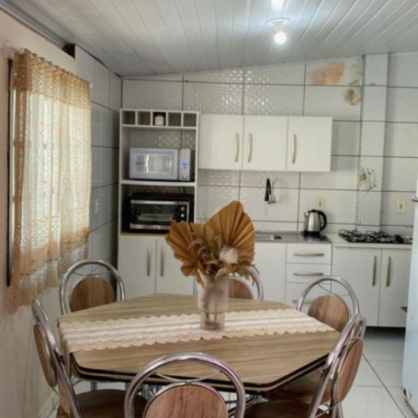 Linda casa no Canto Grande 