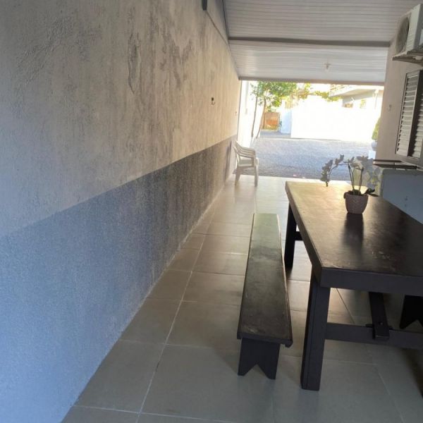 Linda casa no Canto Grande 