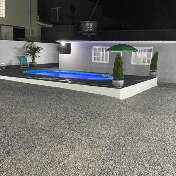 Linda casa no Canto Grande 