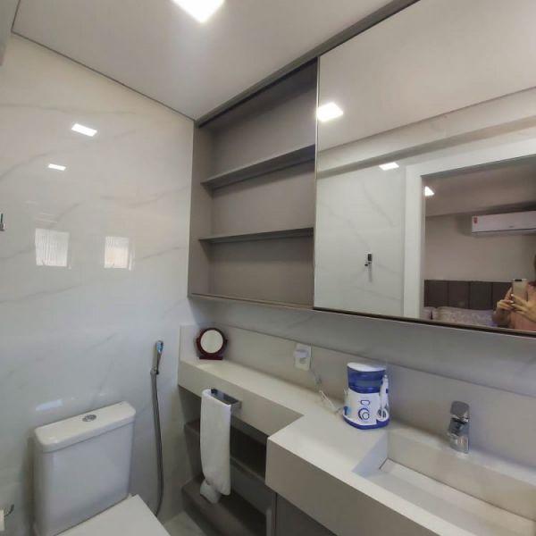 APARTAMENTO EM BOMBAS 3 SU�TES 2 CARROS (402)