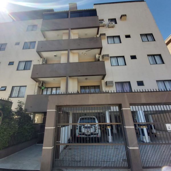 APARTAMENTO EM BOMBAS 3 SU�TES 2 CARROS (402)