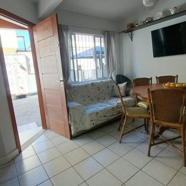 RESIDENCIAL EM BOMBAS 3 DORMIT�RIOS