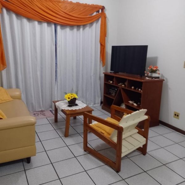 APARTAMENTO EM BOMBAS 2 DORMIT�RIOS 1 CARRO