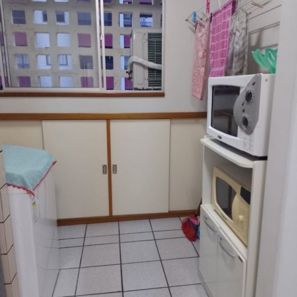 APARTAMENTO EM BOMBAS 2 DORMIT�RIOS 1 CARRO