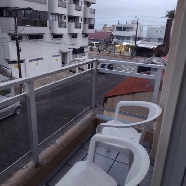 APARTAMENTO EM BOMBAS 2 DORMIT�RIOS 1 CARRO