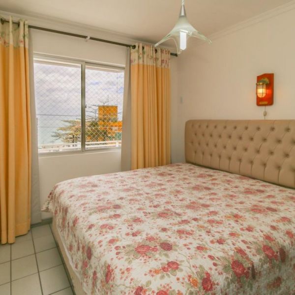 APARTAMENTO NA AVENIDA DE BOMBAS 3 DORM BOMAC