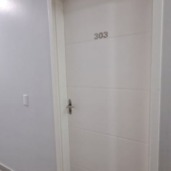 APTO 303 2 DORMIT�RIO 1 VAGA EM BOMBAS