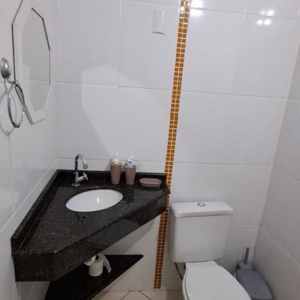 APTO 303 2 DORMIT�RIO 1 VAGA EM BOMBAS