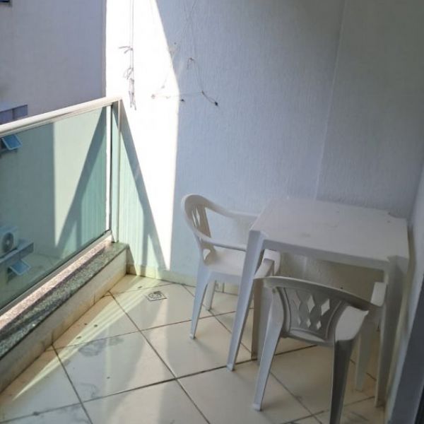 APTO 303 2 DORMIT�RIO 1 VAGA EM BOMBAS