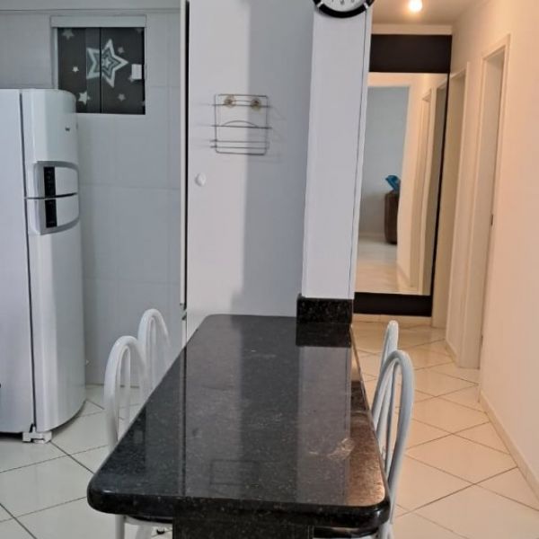 APTO 303 2 DORMIT�RIO 1 VAGA EM BOMBAS