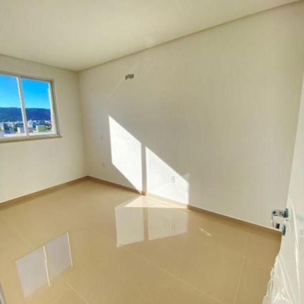 APARTAMENTO EM BOMBAS 3 DORMIT�RIOS 1 VAGA