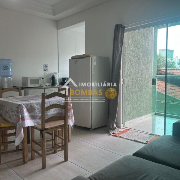 Apt Bombas 2 dorm Edificil Ravena