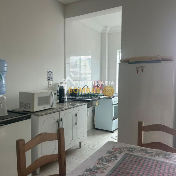 Apt Bombas 2 dorm Edificil Ravena