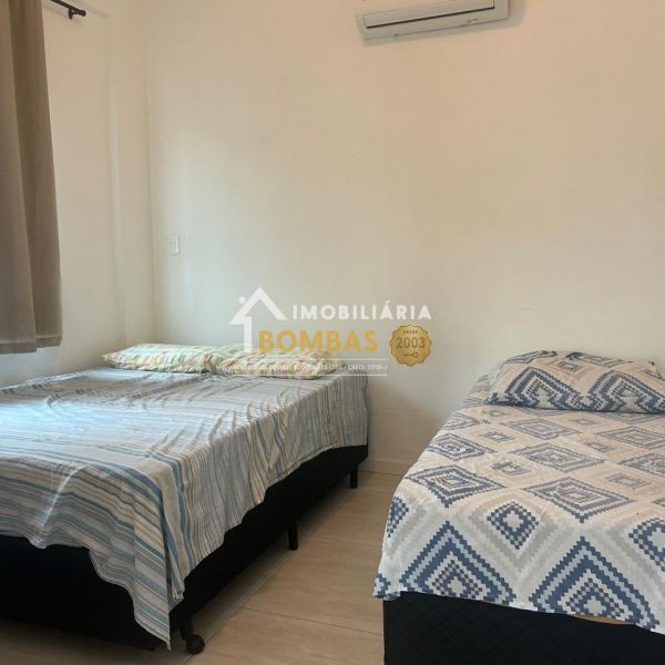 Apt Bombas 2 dorm Edificil Ravena