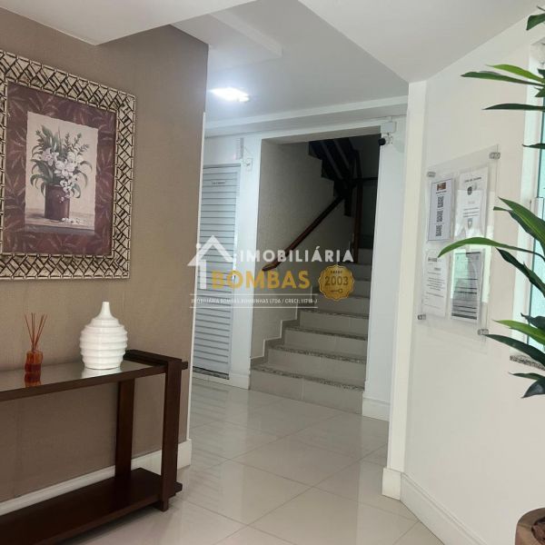 Apt Bombas 2 dorm Edificil Ravena