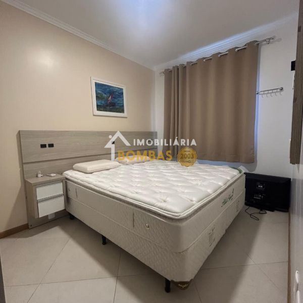 Apto(201) em Bombas 2 dorm Residencial Arvoredo