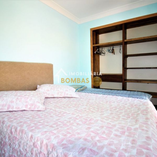 SOBRADO EM BOMBAS 4 DORM BEIRA-MAR