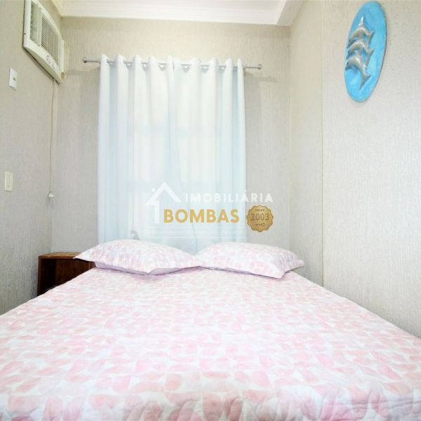 SOBRADO EM BOMBAS 4 DORM BEIRA-MAR