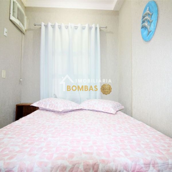 SOBRADO EM BOMBAS 4 DORM BEIRA-MAR