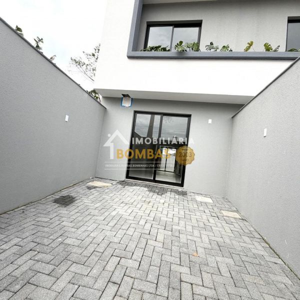 SOBRADO DUPLEX NO JOS� AM�NDIO 2 SU�TES