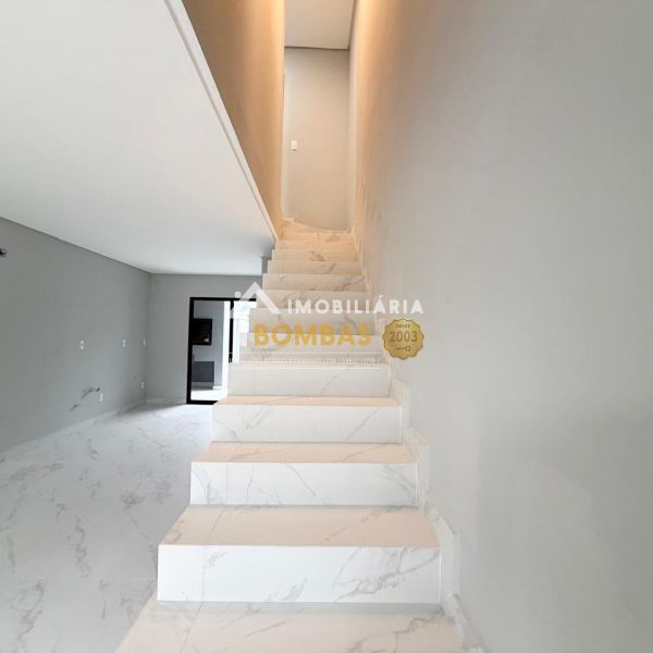 SOBRADO DUPLEX NO JOS� AM�NDIO 2 SU�TES