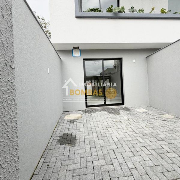 SOBRADO DUPLEX NO JOS� AM�NDIO 2 SU�TES