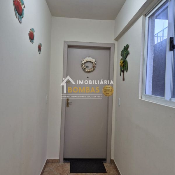 APART(01) EM BOMBAS 3 DORM 100 METROS DO MAR