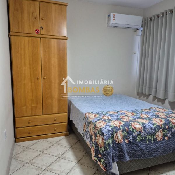 APART(01) EM BOMBAS 3 DORM 100 METROS DO MAR