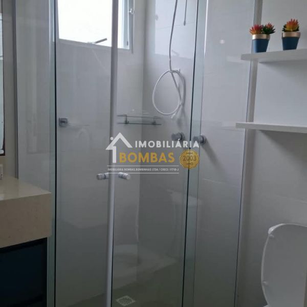 3 Dormit�rios, Mobiliado e 100m Mar de Bombas