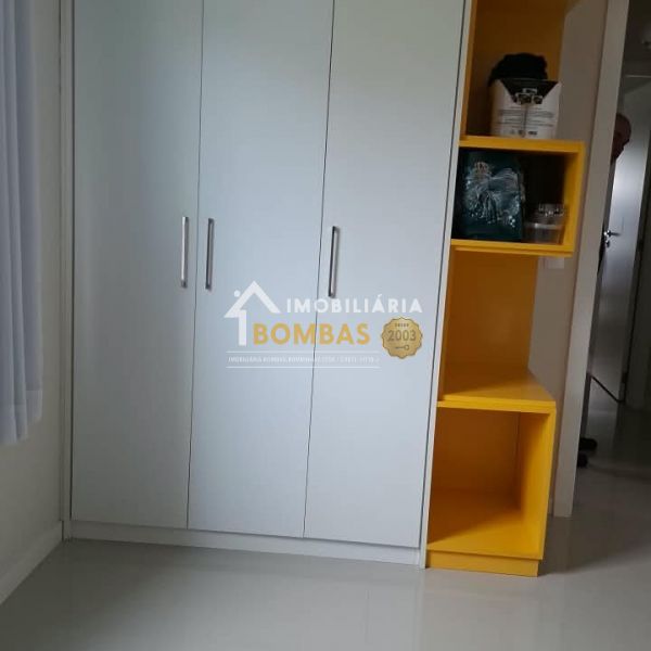 3 Dormit�rios, Mobiliado e 100m Mar de Bombas
