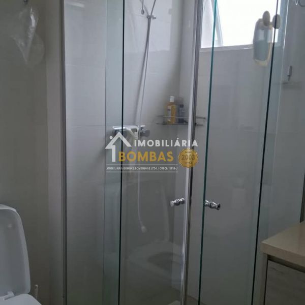 3 Dormit�rios, Mobiliado e 100m Mar de Bombas