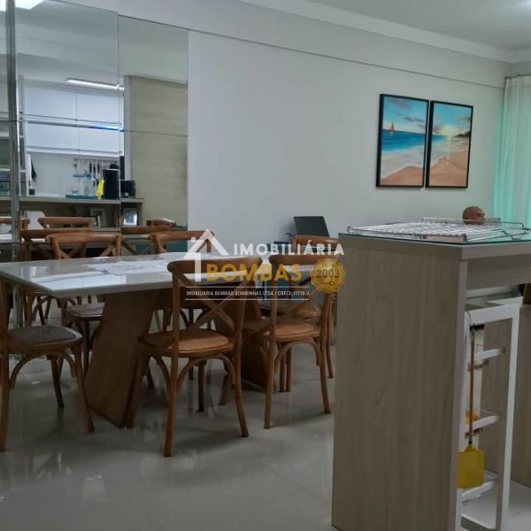3 Dormit�rios, Mobiliado e 100m Mar de Bombas