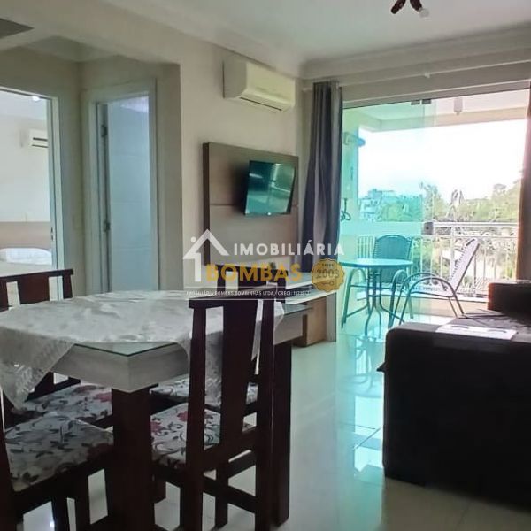 Apartamento Com Spa at� 4 pessoas- 300 m Praia de 